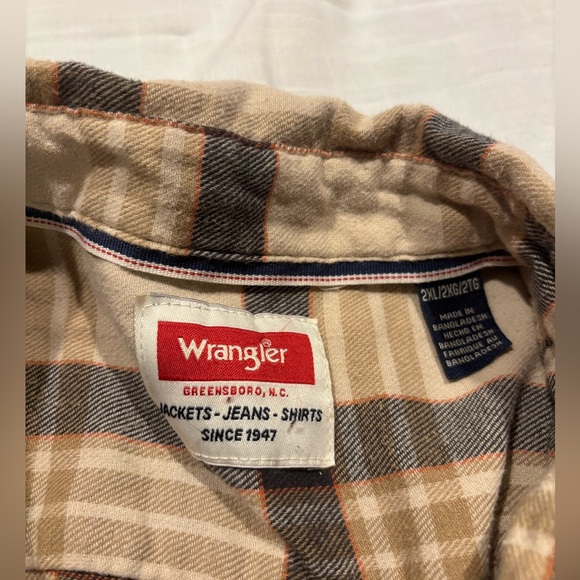 One of a kind flannel - Picture 3 of 3